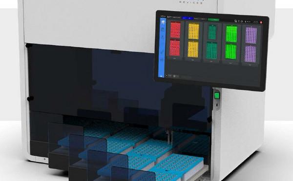 Cube S_tube sorter_picture_racks out_HORIBA Medical Cube S_tube sorter_picture_racks out_HORIBA Medical
