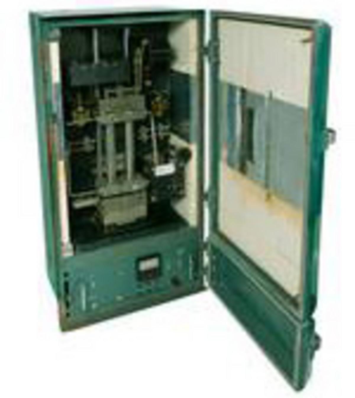 Japan's first industorial infrared gas analyzer GA-1