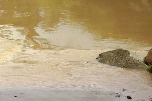 Clay wastewater stream Clay wastewater stream