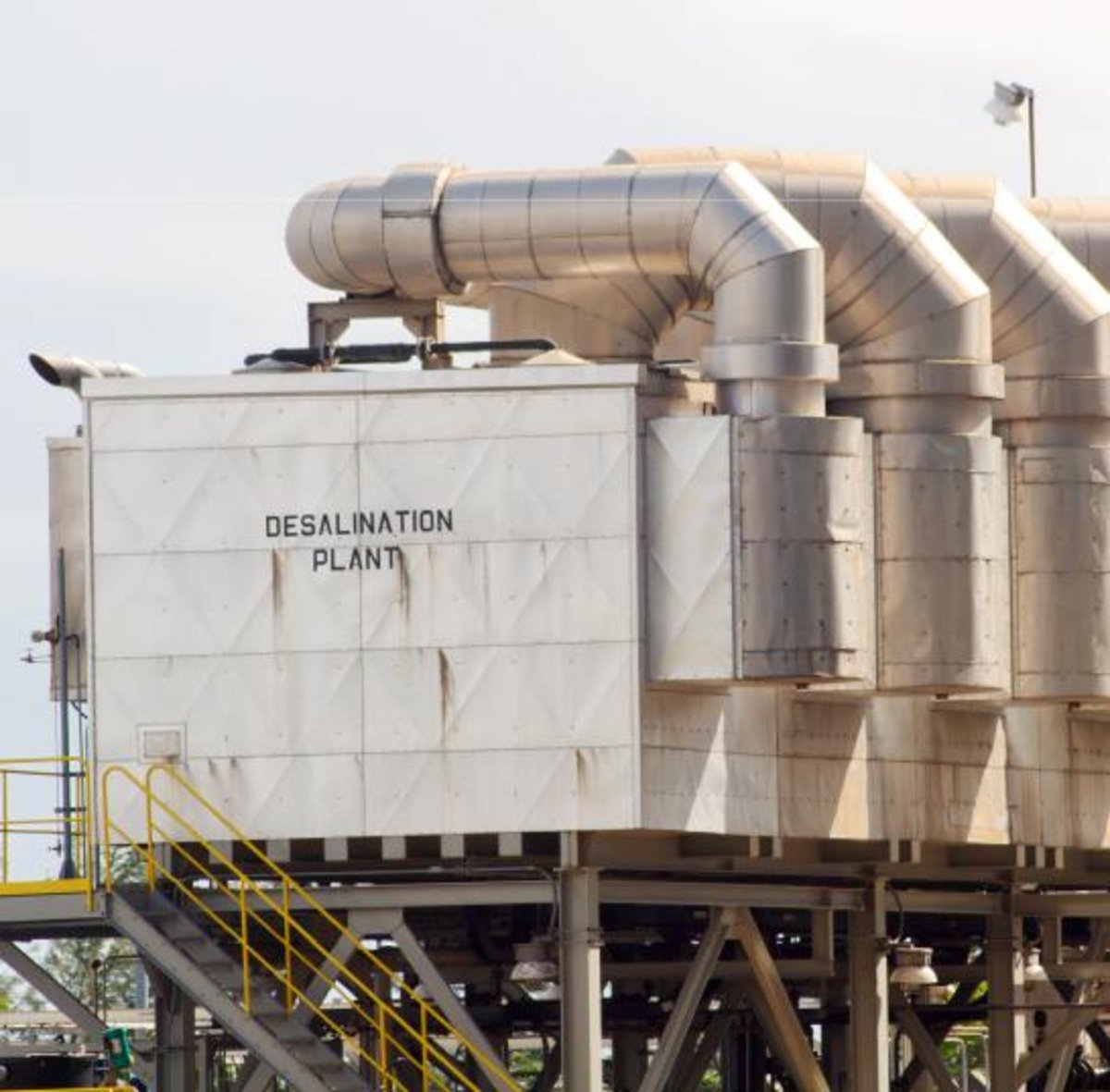 Image of a desalination plant