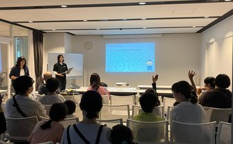 Joined Lake Biwa Marutto Parent-Child Seminar with outreach seminar “What you can learn by measuring water”.