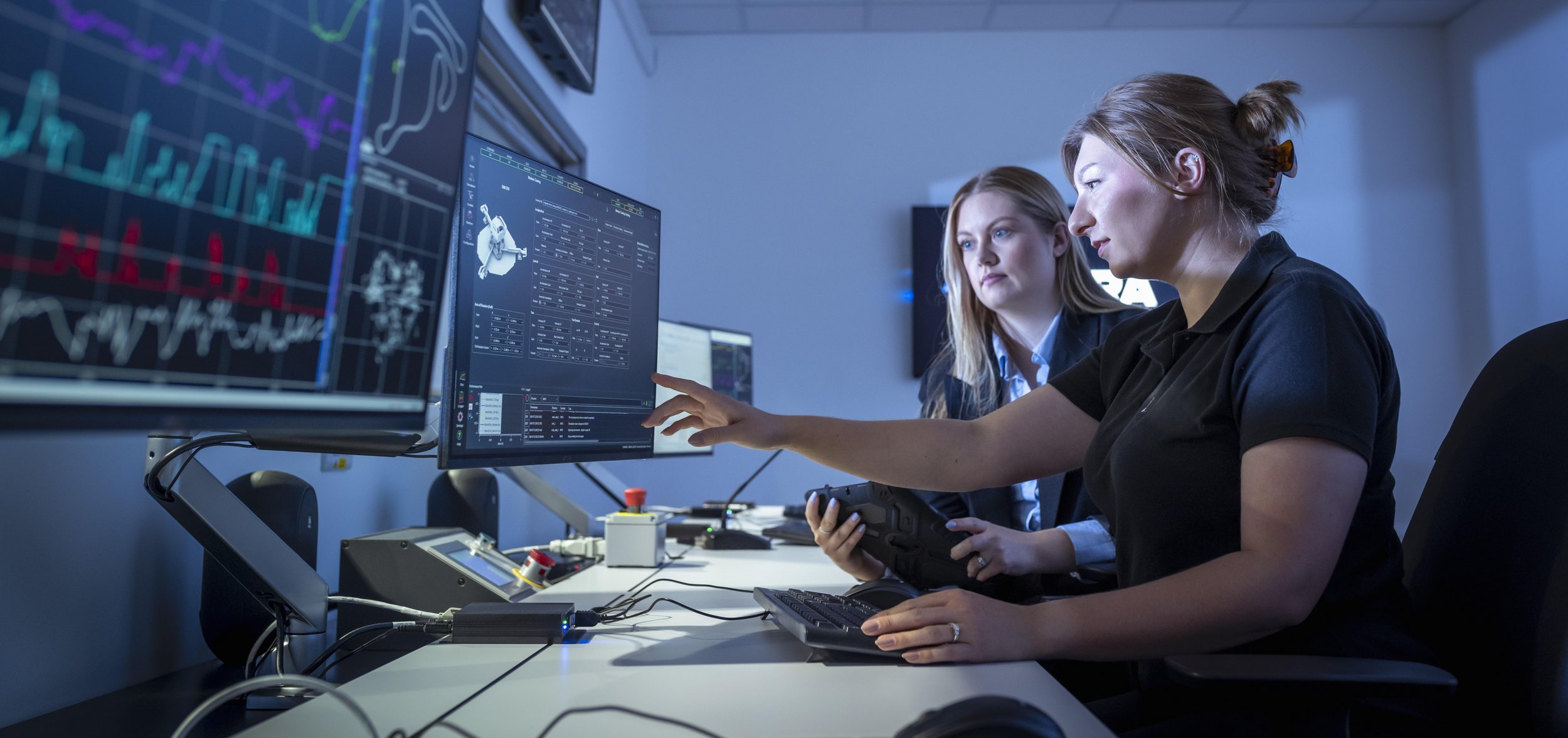 Engineering Consultancy and Testing Services – HORIBA engineers conducting advanced vehicle testing and validation services.