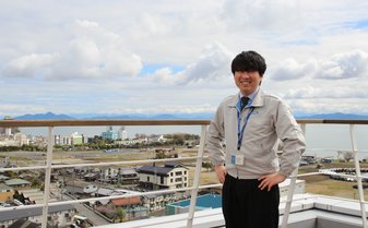営業に出た3年間が、設計の視野を「プラント全体」に変えた―Open Experience制度体験談