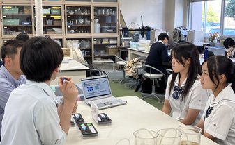水質計で「はかる」体験から、地球の未来を考える　ー 高校生の探究支援プロジェクト ＜四日市高等学校編＞