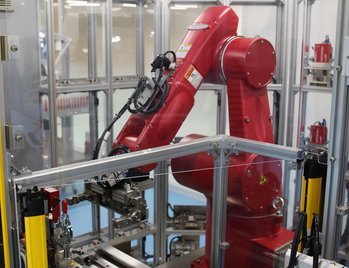 自働化ラインのロボットアーム