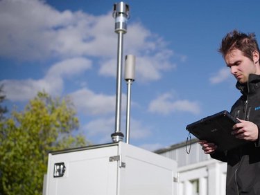 Industrial process optimization tools delivering real-time insights for sustainable Energy & Environment operations.