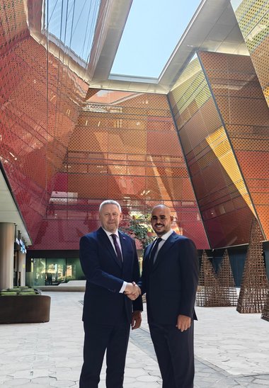 From left: George Gillespie, Director of HORIBA, Ltd.; Alexandre Ben Abdallah, General Manager of FANDA