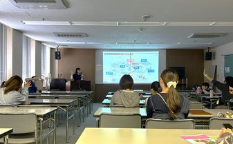 びわ湖まるっと親子セミナーにて今年も出前授業「水をはかることでわかること」を実施