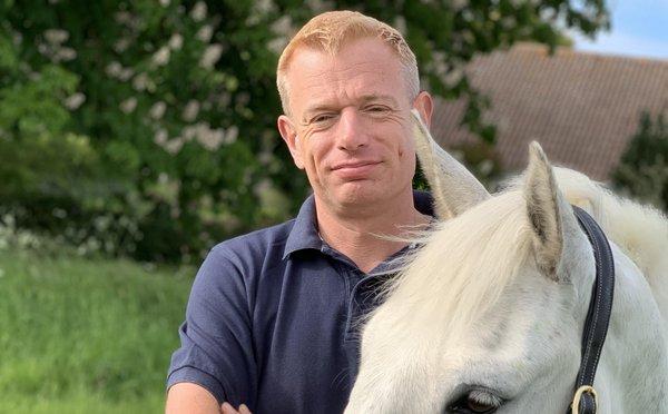 Prof Mark Bowen FRCVS