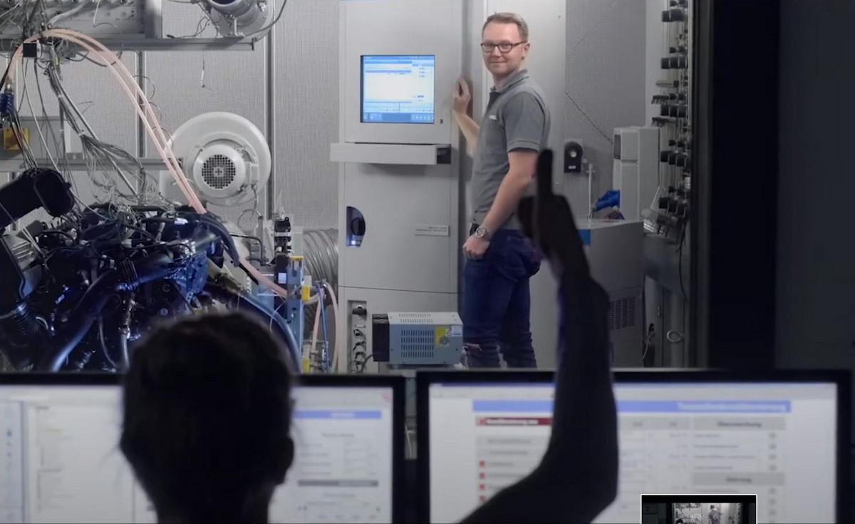 Heavy-Duty Vehicle Test Cell | HORIBA Automotive Heavy-duty vehicle test cell at HORIBA Automotive