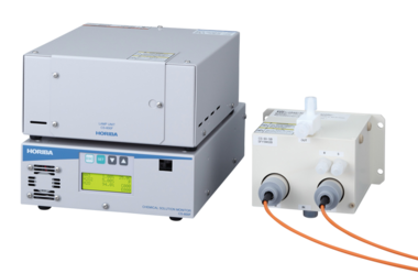 受賞した技術を用いた製品「光ファイバ式 薬液濃度モニター CS-600F」