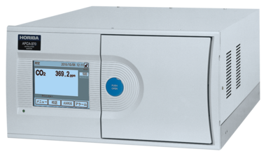 大気監視用ニ酸化炭素濃度測定装置「APCA-370」 大気監視用ニ酸化炭素濃度測定装置「APCA-370」