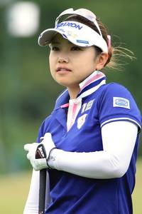 女子プロゴルファー青山 加織選手とスポンサー契約を締結 Horiba